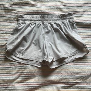 Lululemon Speed Up Shorts color:white size:12